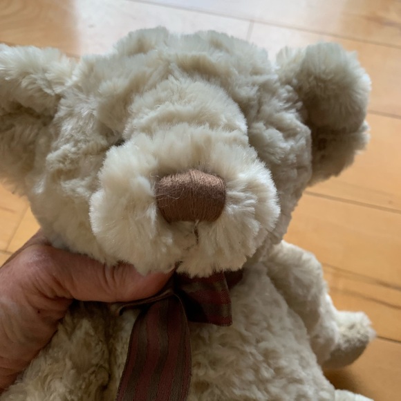 RUSS BERRIE & CO.| Sweet face “LOVE” Teddy Bear - Picture 3 of 8